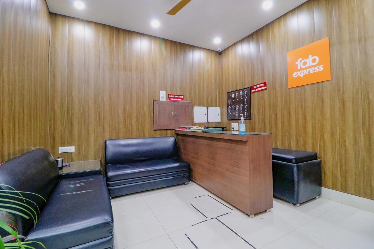 Fabexpress Kartikey Inn Харідвар Екстер'єр фото